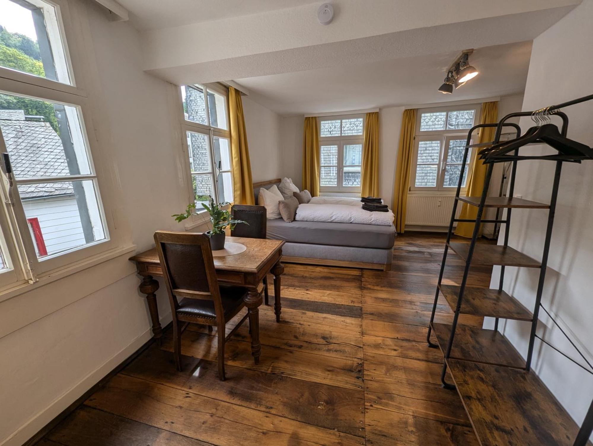 Refugium Altstadt Моншау Екстериор снимка